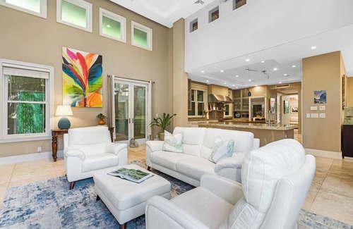 Kahala House | Pili Pono by Gather: Elegant Honolulu Retreat w/Pool & Private Oasis