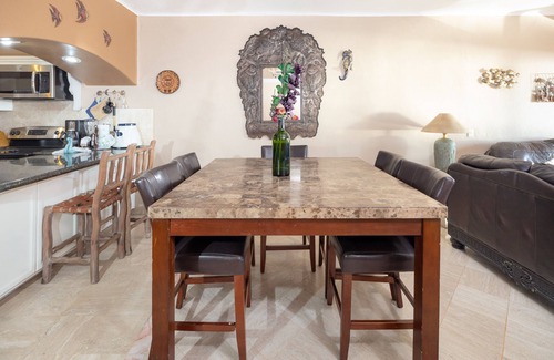 Bella Vista Apartment | Pinacate 315 by Kivoya