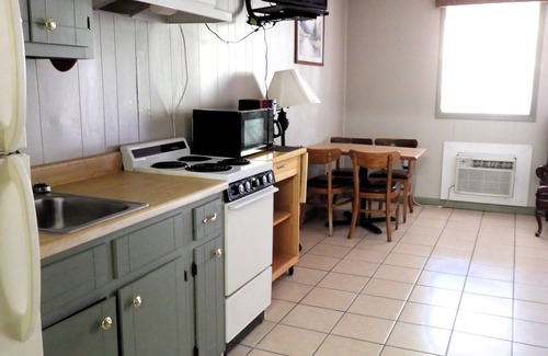 Royal Cabin | Pine 24 Kitchenette n