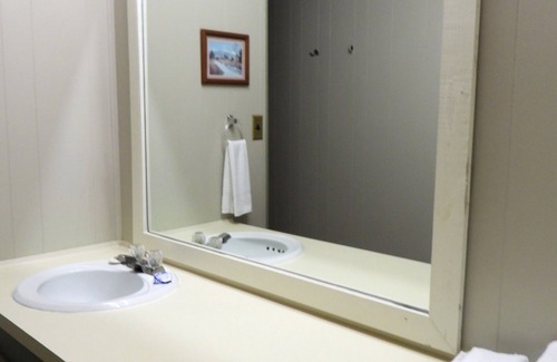 Royal Cabin | Pine 24 Kitchenette n