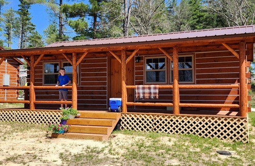 English Cabin | Pine Camping Cabin