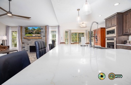 Mount Jackson House | Pine Cone Paradise - escape to luxury!