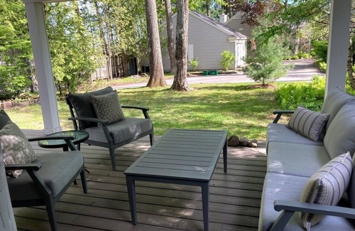 Harbor Springs Cottage | Pine Corner Cottage - recently renovated in heart of Harbor Springs