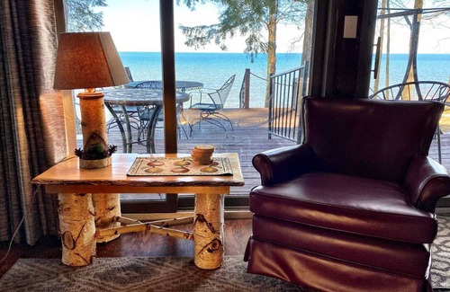 Sodus House | Pine Cottage - Beautiful direct lakefront cottage located in Sodus, NY, with full amenities.