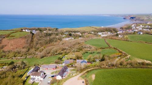 Little Haven House | Pine Cottage Little Haven