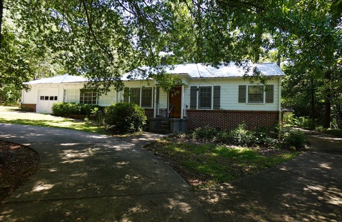 New Castle House | Pine Haven - Large Group - Baby & Pet friendly