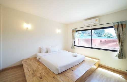 Sai Thai Hotel | Pine Home