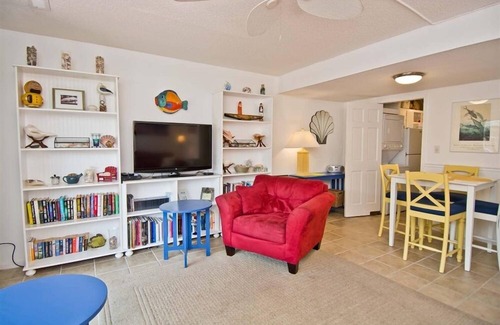 Pine Knoll Shores House | Pine Knoll Townes 65, Almost Oceanfront Townhouse in Pine Knoll Shores, NC!