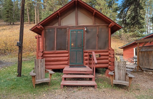 Cheyenne Crossing Cabin | Pine Knot Cabin With Sleeping Porch