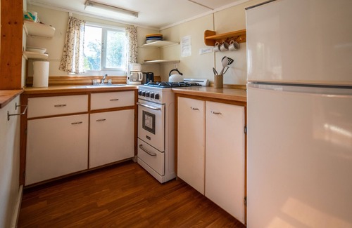 Gravenhurst Cottage | Pine Lake: 2-Bedroom Cottage #5 "Lodgepole Pine"