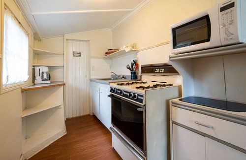 Gravenhurst Cottage | Pine Lake: 2-Bedroom Cottage #2 "Shortleaf Pine"