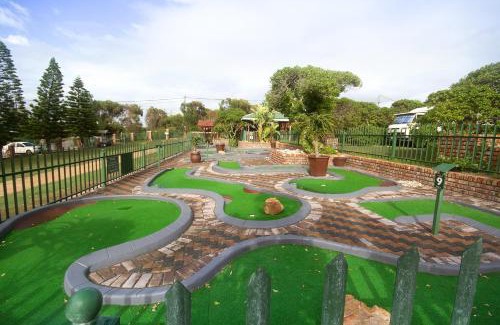 Port Elizabeth Resort | Pine Lodge Resort