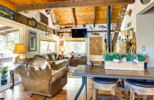 Pine Mountain Club House | Pine Mountain Club- Cozy Mountain Retreat