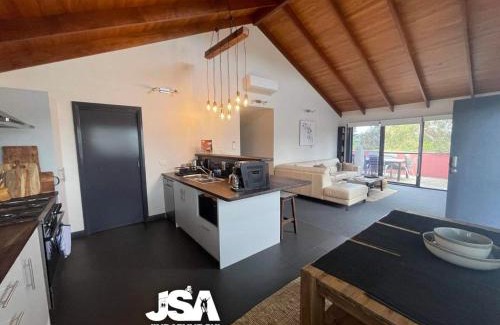 Jindabyne House | Pine Peak