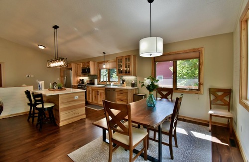 Walker House | Pine Point Paradise - year round premier fishing and lake life living!