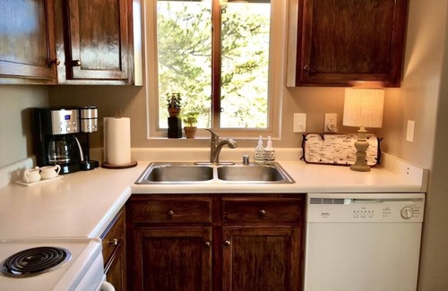 Florissant Cabin | Pine Ridge - Memories are made here!