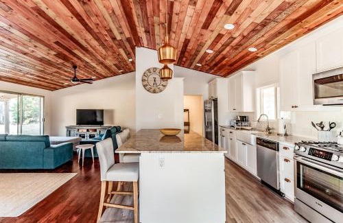 Oakhurst House | Pine Ridge Peak