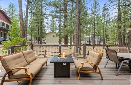 Big Bear City Cabin | Pine View Escape