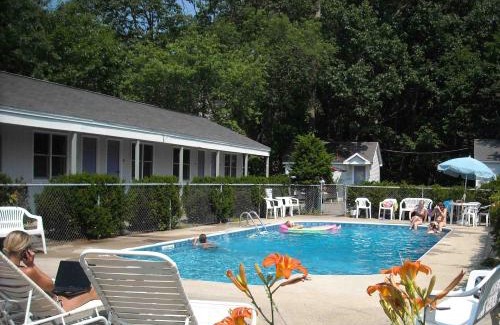 Old Orchard Beach Hotel | Pine View Lodge Old Orchard Beach