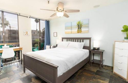 South Mission Beach House | Pineapple Paradise - Mission Beach - Stunning