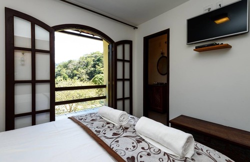 Itaipava House | Pineapples Petr Polis House With Gourmet Area