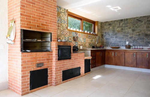 Itaipava House | Pineapples Petr Polis House With Gourmet Area