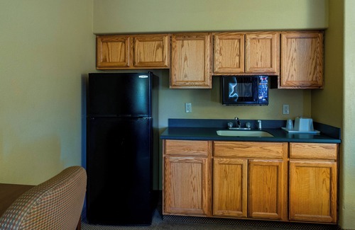 Pinedale Hotel | Pinedale Hotel & Suites
