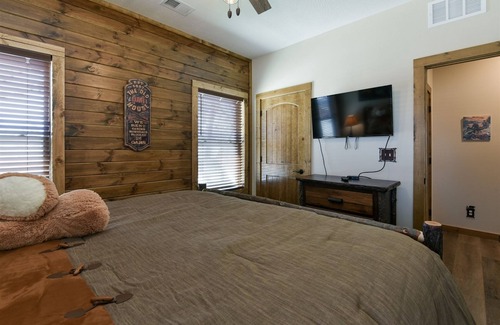 Branson Cedars Cabin | Pineridge Lodge | 4 Bed, 4 Bath