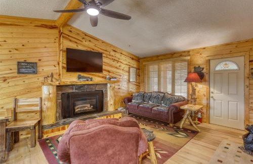 Lead House | Pineview Cabin - Hot Tub