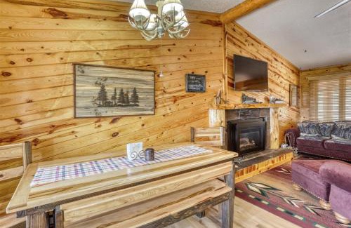 Lead House | Pineview Cabin - Hot Tub