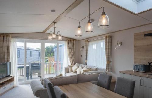 Wells-next-the-Sea Cabin | Pinewoods Beach Luxe no.2 – dog friendly