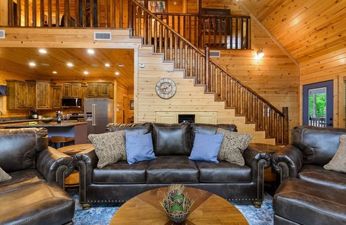 Hochatown Cabin | Piney Forest Retreat - Hot Tub, Firepit, Foosball, Arcade Table, Pool Table