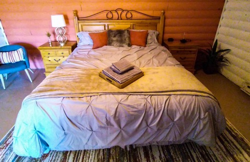 Florissant Cabin | Piney Peak Place has what you're looking for in nature.