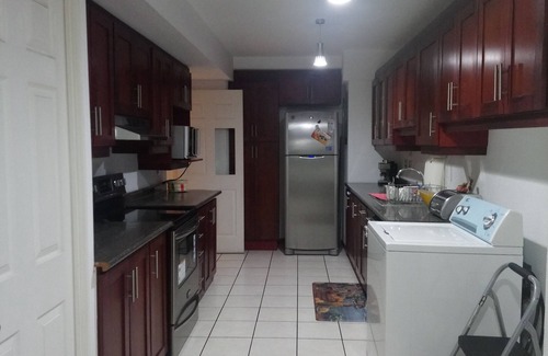 Zona 16 Apartment | Pink House 604