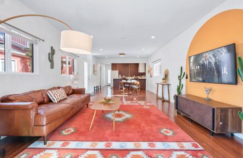 Hollywood Hotel | Pink Revival Historic Remodeled Bungalows Heart of Hollywood