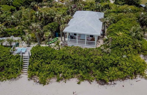North Palmetto Point Cottage | Pink Sand Cottage Cottage