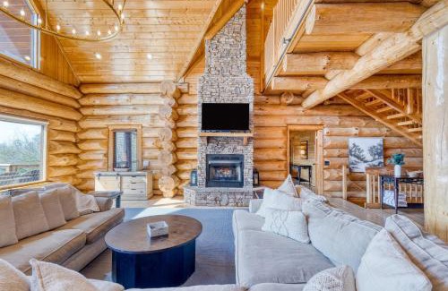 Pittman Center House | Pinnacle Chalet by AvantStay Luxury Cabin w Panoramic Views Fireplace Game Room