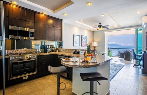 Romantic Zone Apartment | Pinnacle Resorts 180
