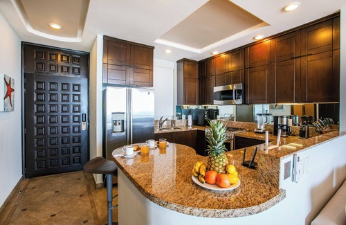 Romantic Zone Apartment | Pinnacle Resorts 180