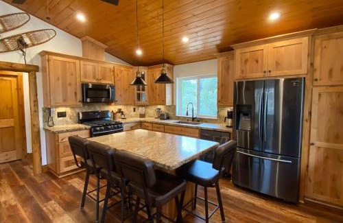 Oakhurst House | Pioneer