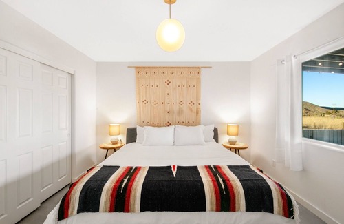 Pioneertown House | Pioneertown Lodge - Modern Comforts & Desert Views 3 Bedroom Home by Redawning