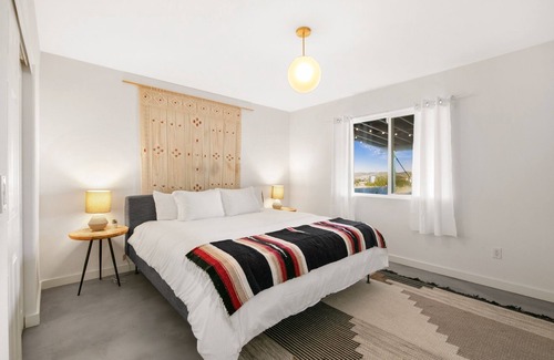 Pioneertown House | Pioneertown Lodge - Modern Comforts & Desert Views 3 Bedroom Home by Redawning
