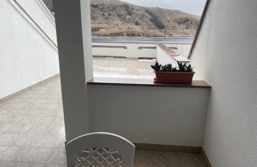 Metajna Apartment | Pipe