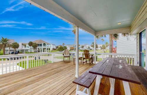 Pirates Beach House | Piper’s Place