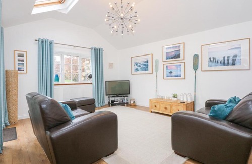 Beaumaris House | Pippin Cottage