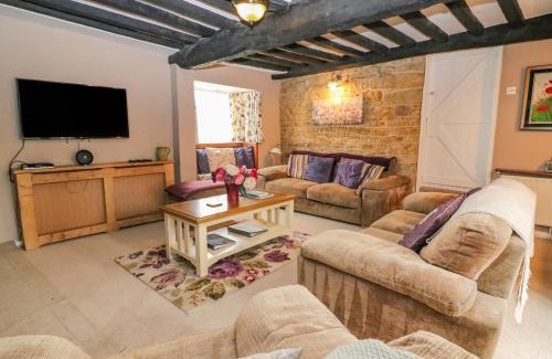 Bridport House | Pippins Loders