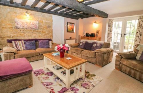 Bridport House | Pippins Loders