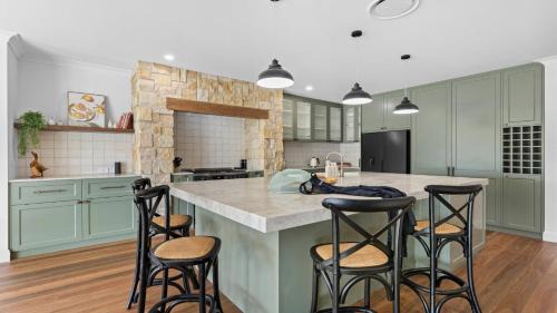 Pokolbin House | Pirama - The Vintage Holiday Houses