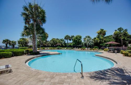 Fort Walton Beach Hotel | Pirates Bay III