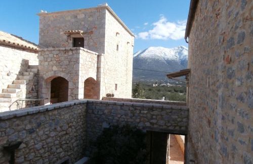 Charouda House | Pirgoi Edem